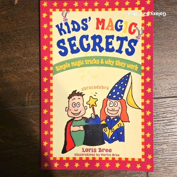 Kids' Magic Secrets: Simple Magic Tricks & Why They Work - Picture 1 of 4